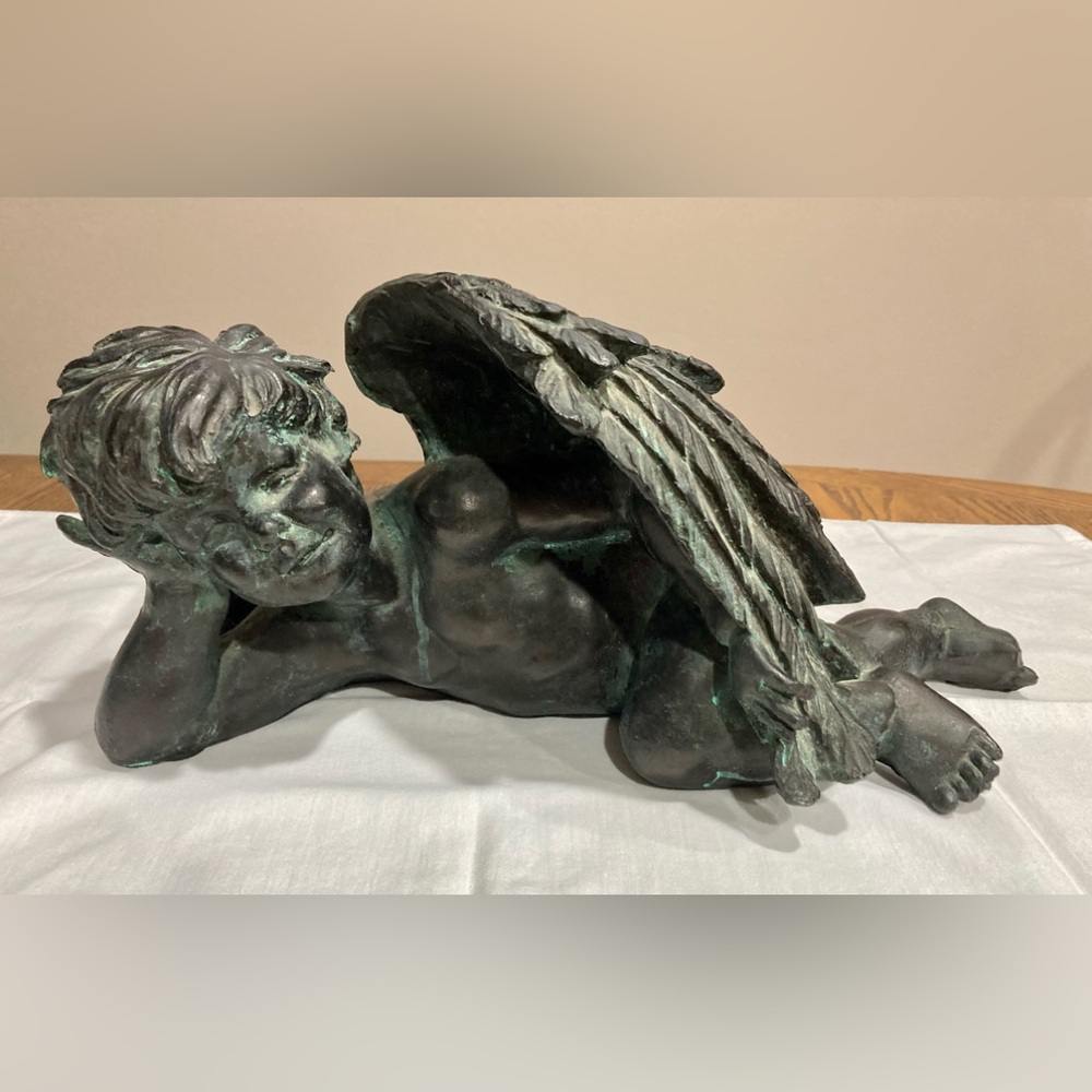 Ceramic Angel/Cherub figure